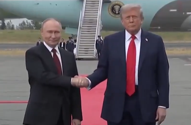 Trump: Selenskyj trägt die Schuld für hohe Spritpreise