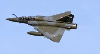 Tödliches Flugzeugunglück in Frankreich: Kampfjet explodiert
