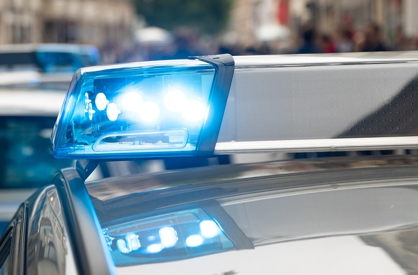 Schreckliche Szenen in deutscher Innenstadt: Auto pflügt durch Menschenmenge