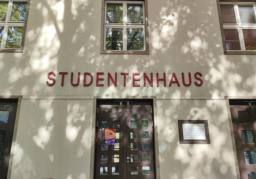 Deutlich Mehrheit beginnt Studium im eigenen Bundesland